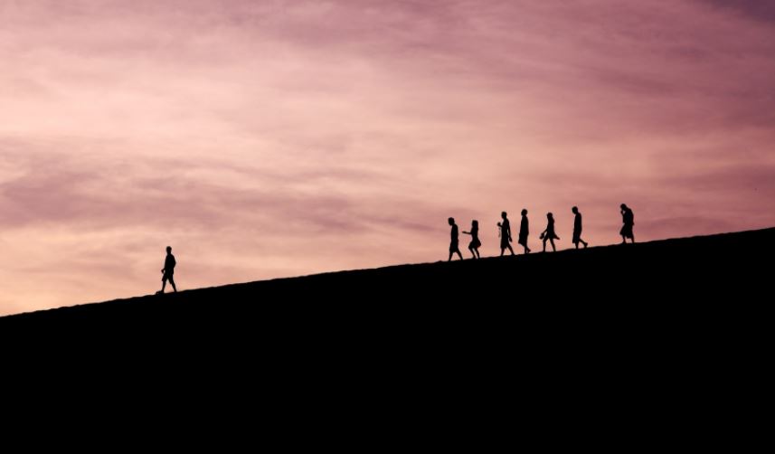 What Sets a Community Apart From an Ordinary Audience Online?